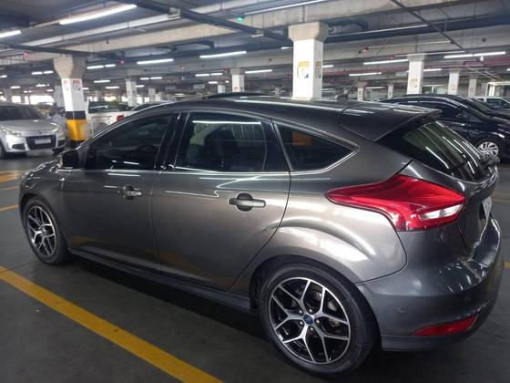 FORD FOCUS 2.0 TITANIUM PLUS 16V FLEX 4P POWERSHIFT FORD FOCUS 2.0 TITANIUM PLUS 16V FLEX 4P POWERSHIFT